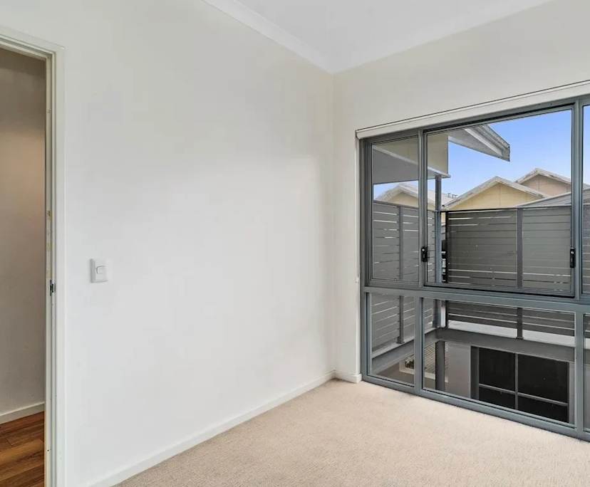 $270, Flatshare, 3 bathrooms, Carlisle WA 6101