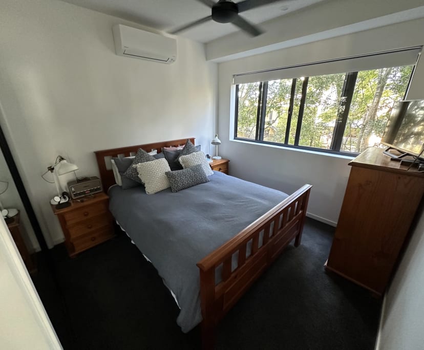 Unfurnished room with own bathroom