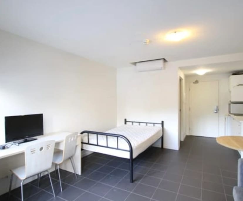 Furnished room studio flat for rent