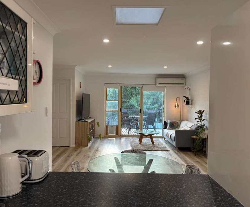 $360, Share-house, 2 bathrooms, Stones Corner QLD 4120