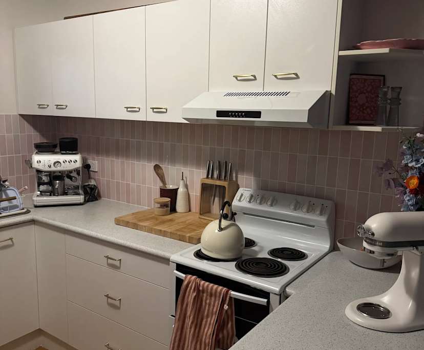 $550, Whole-property, 2 bathrooms, Killarney Vale NSW 2261