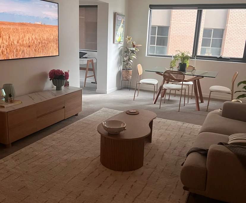 Furnished room in a flatshare