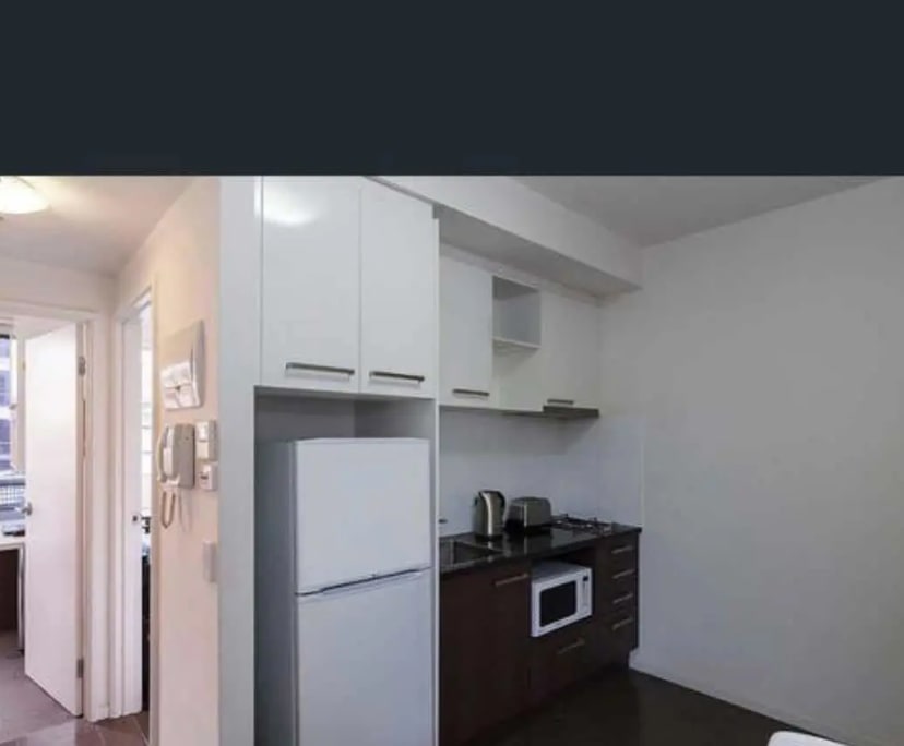 Furnished room in a flatshare