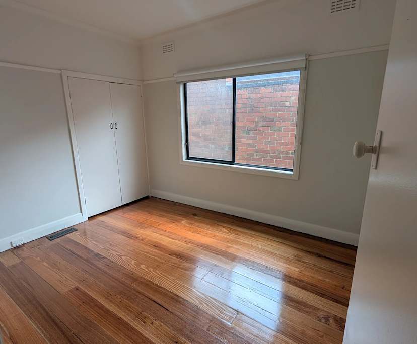 Unfurnished room in a share house