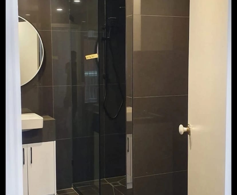 $380, Flatshare, 2 bathrooms, Melbourne VIC 3000