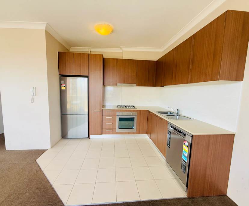 $490, 1-bed, 1 bathroom, Kingsford NSW 2032