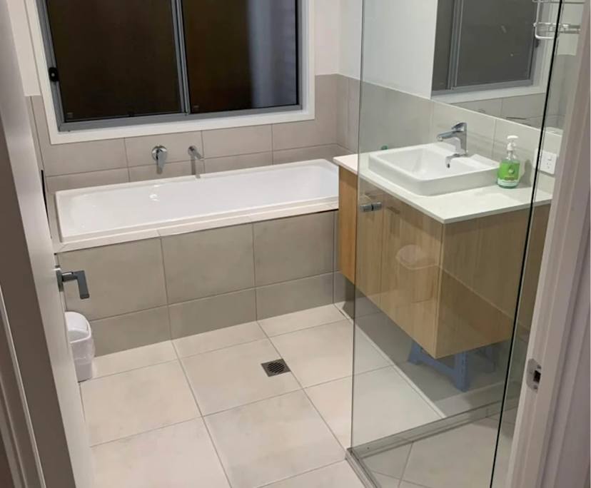 Unfurnished room in a share house