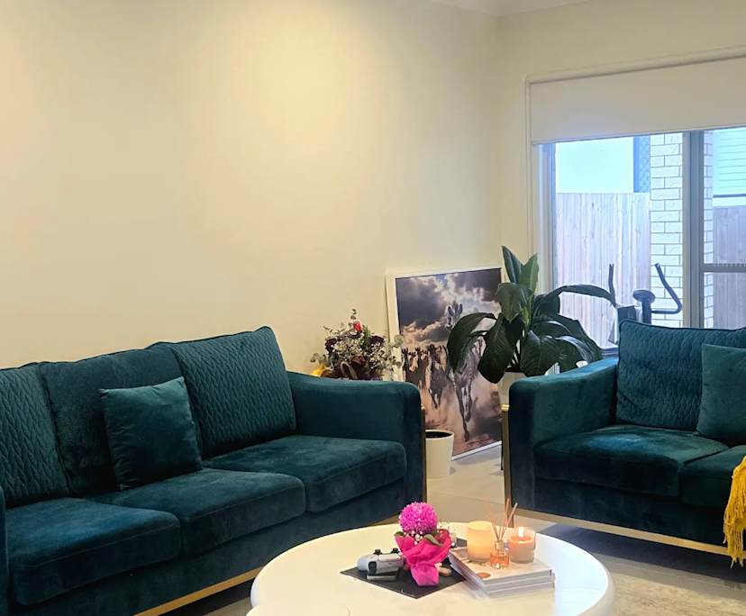 $300, Share-house, 2 rooms, Spring Mountain QLD 4300, Spring Mountain QLD 4300