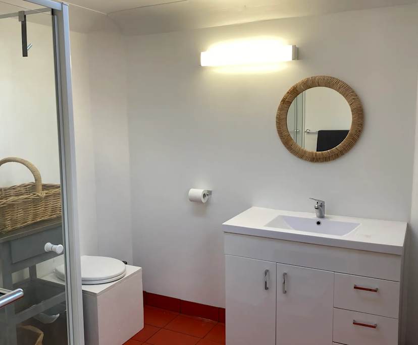 Furnished room studio flat for rent