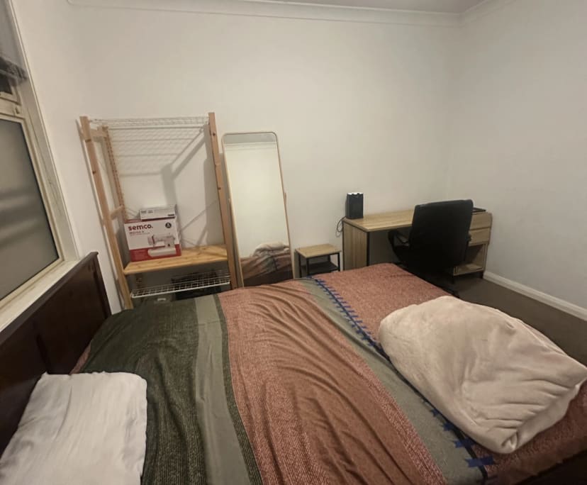 Furnished room in a share house