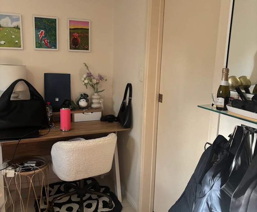 Unfurnished room with own bathroom