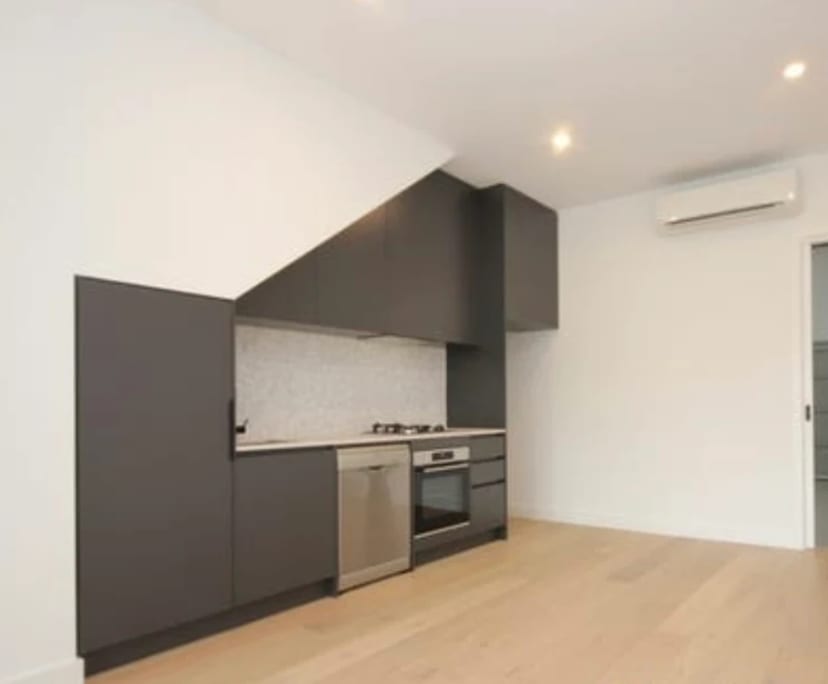 Room in a share house