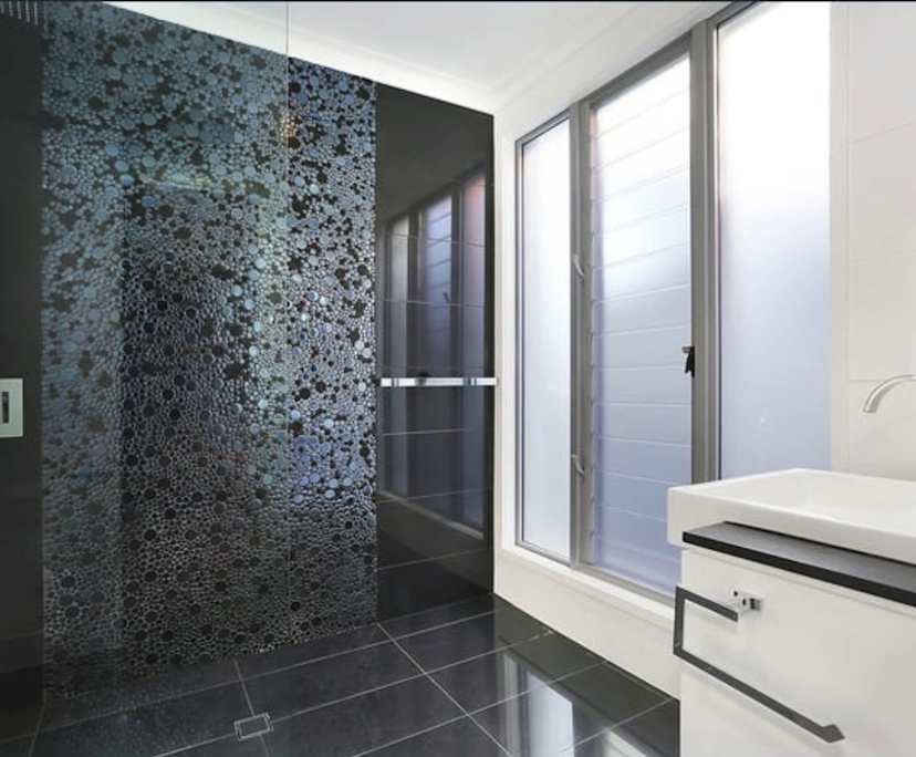 Unfurnished room with own bathroom