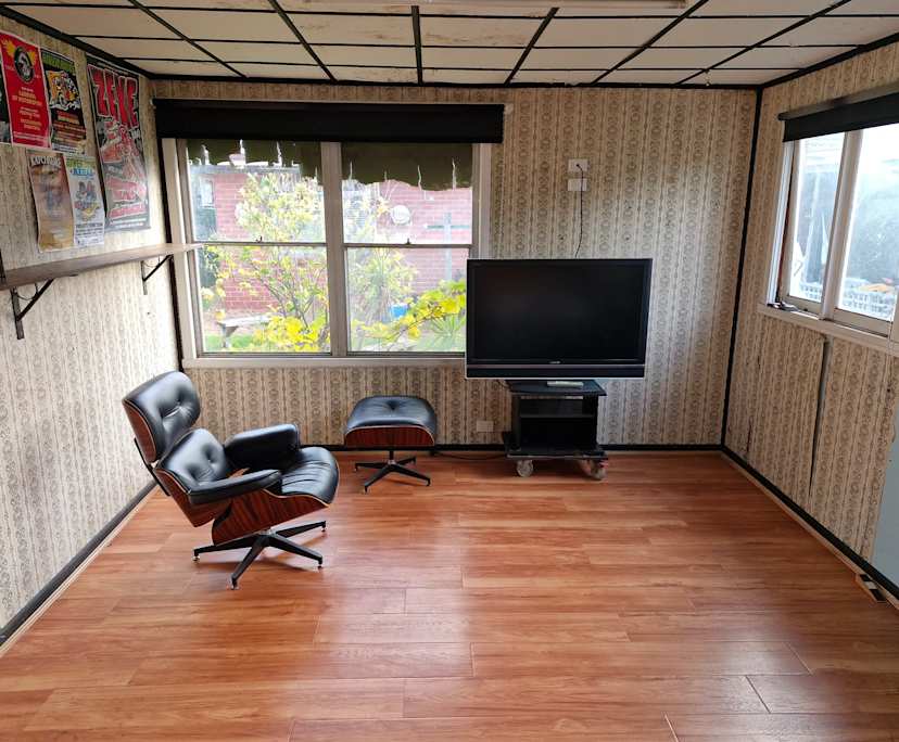 Furnished room granny flat for rent