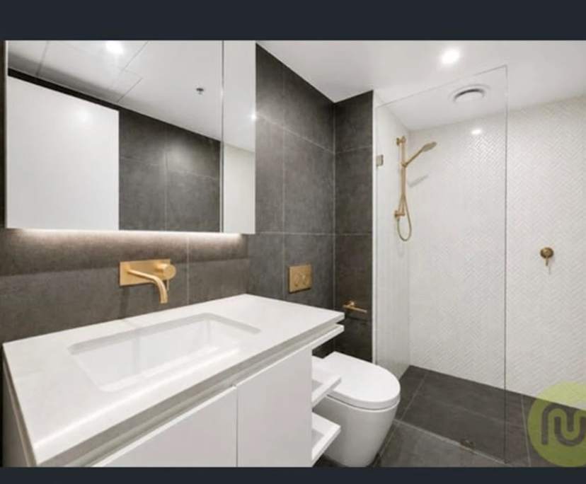 Unfurnished room with own bathroom
