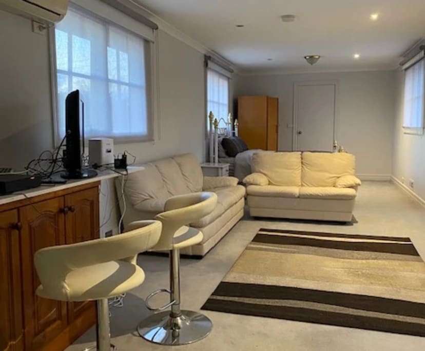 $250, Share-house, 4 bathrooms, Box Hill VIC 3128