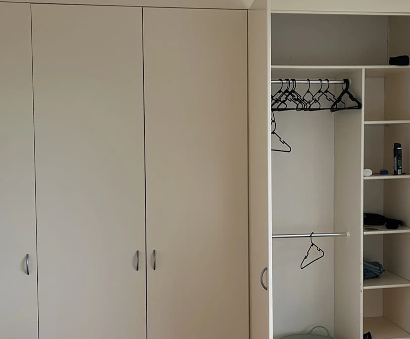 Unfurnished room in a flatshare