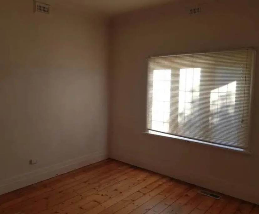 $235, Share-house, 3 bathrooms, Essendon VIC 3040