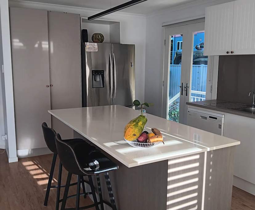 $350, Share-house, 3 bathrooms, Coes Creek QLD 4560