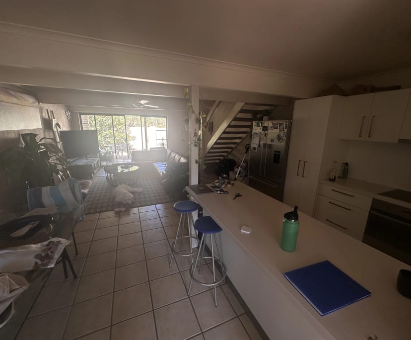 Furnished room in a flatshare