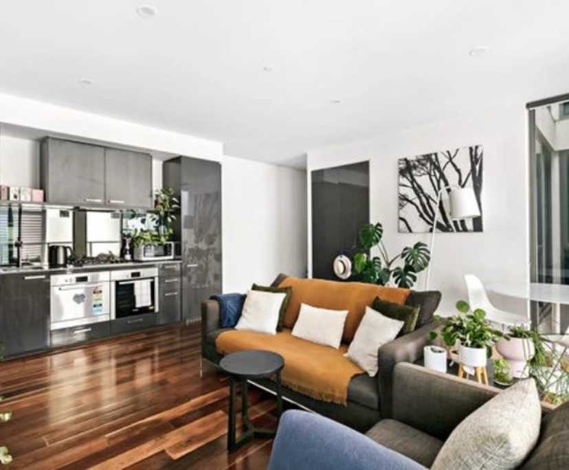 Whole property with 2 rooms for rent