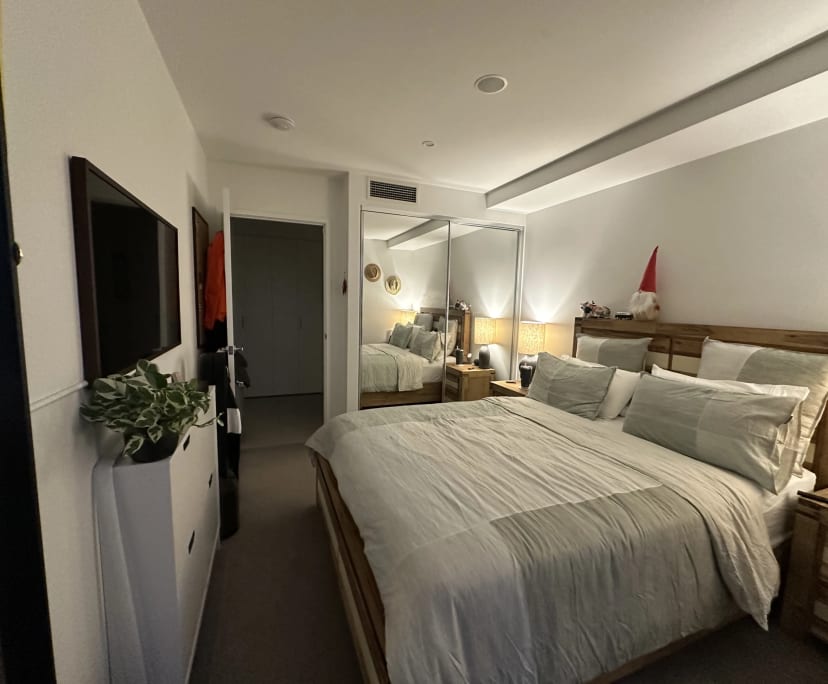 Unfurnished room with own bathroom