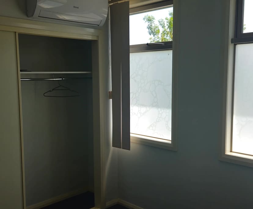 $280, Share-house, 3 bathrooms, Doveton VIC 3177