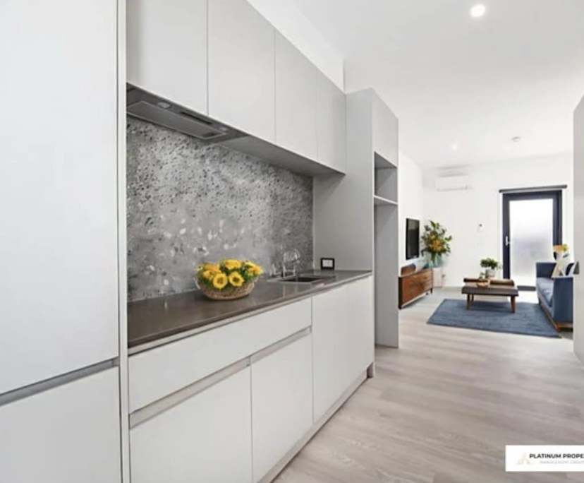 $350, Share-house, 9 rooms, Melton South VIC 3338, Melton South VIC 3338