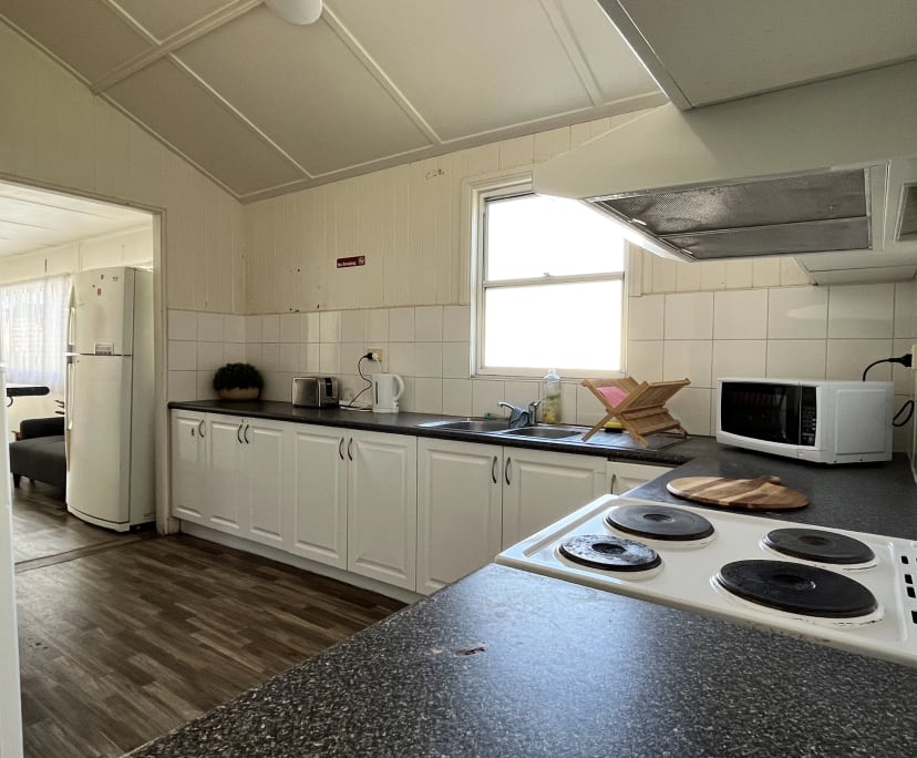 Room for Rent in Highgate Hill, Brisbane 250, Fur...