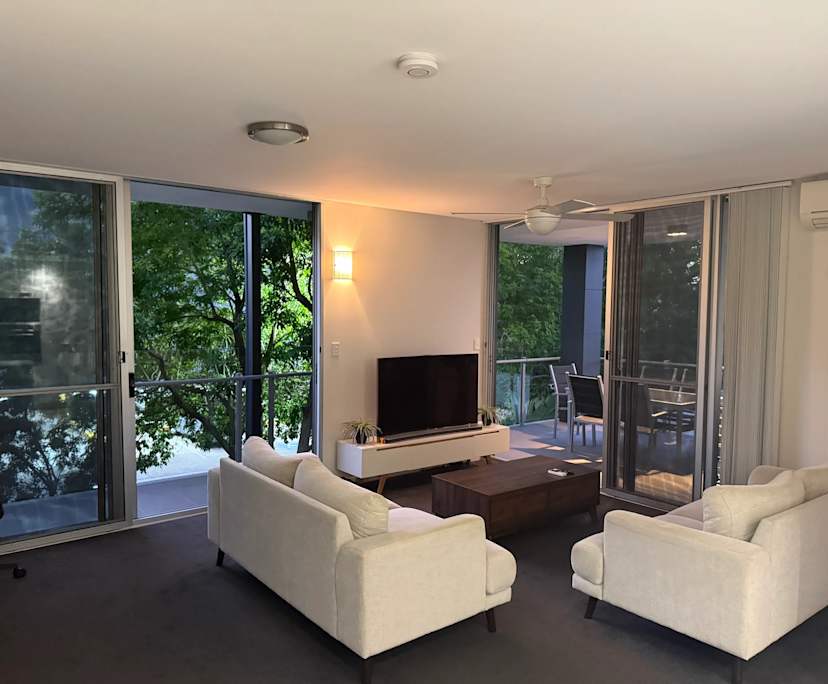Unfurnished room with own bathroom