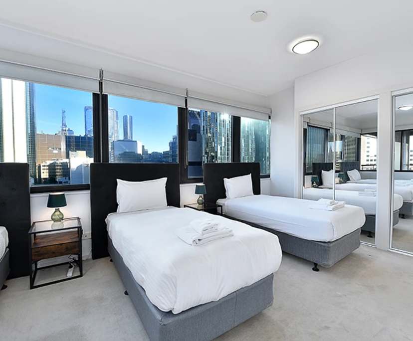 $1,075, Whole-property, 2 bathrooms, Melbourne VIC 3000