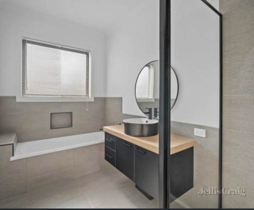 Unfurnished room with own bathroom