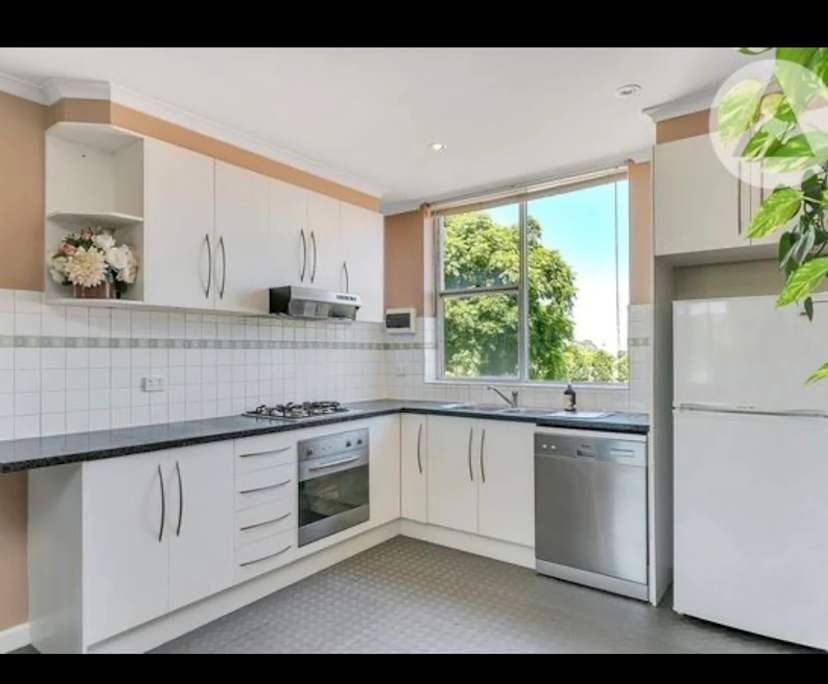 Unfurnished room in a flatshare