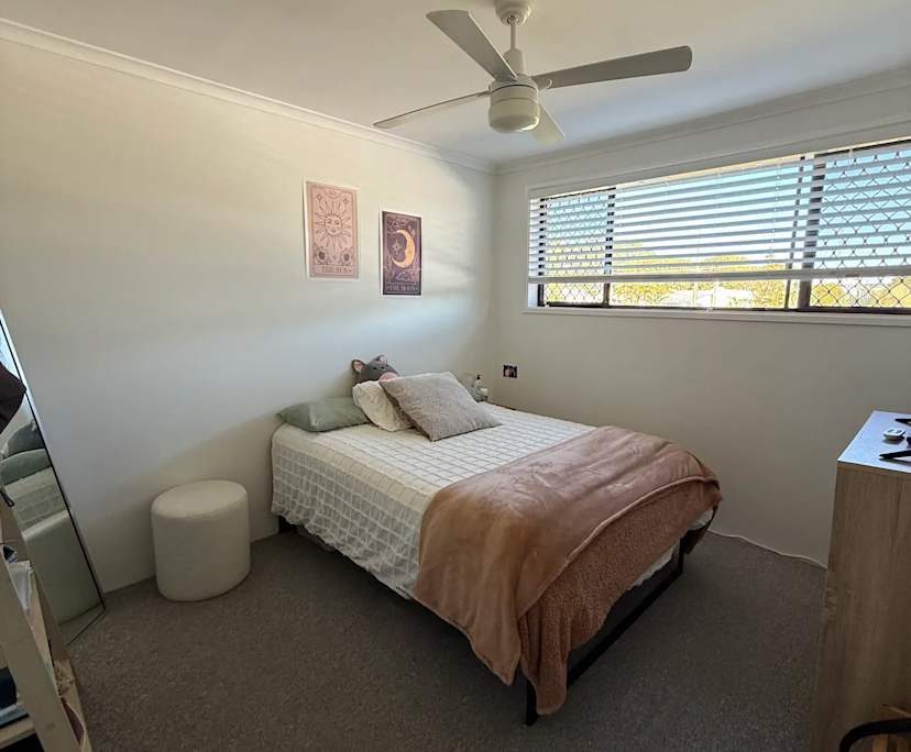 Furnished room in a share house