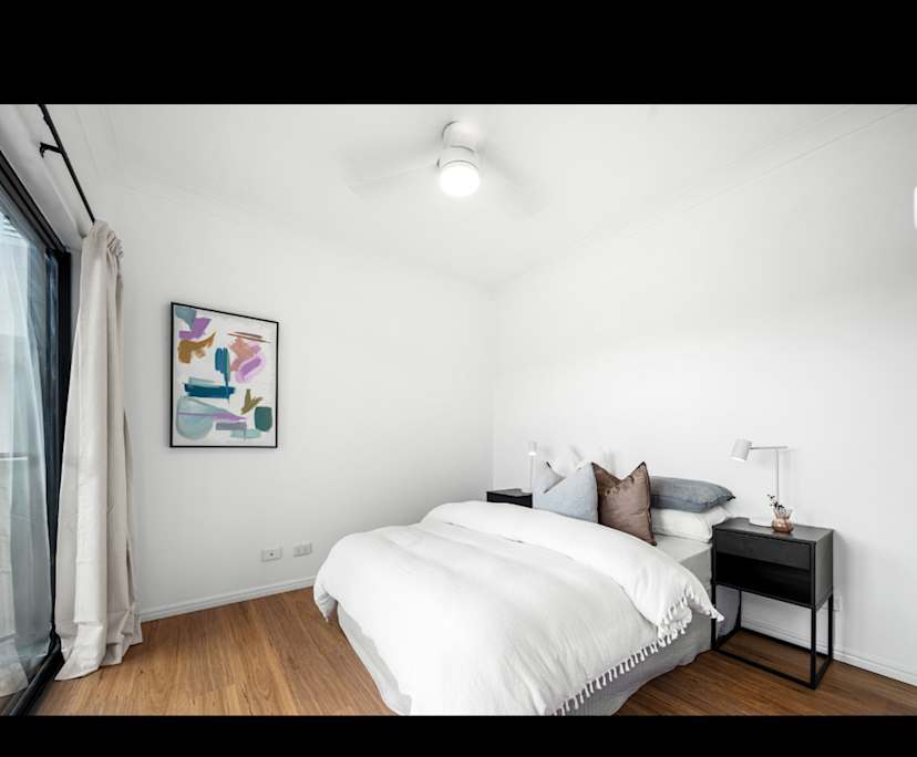 Unfurnished room with own bathroom