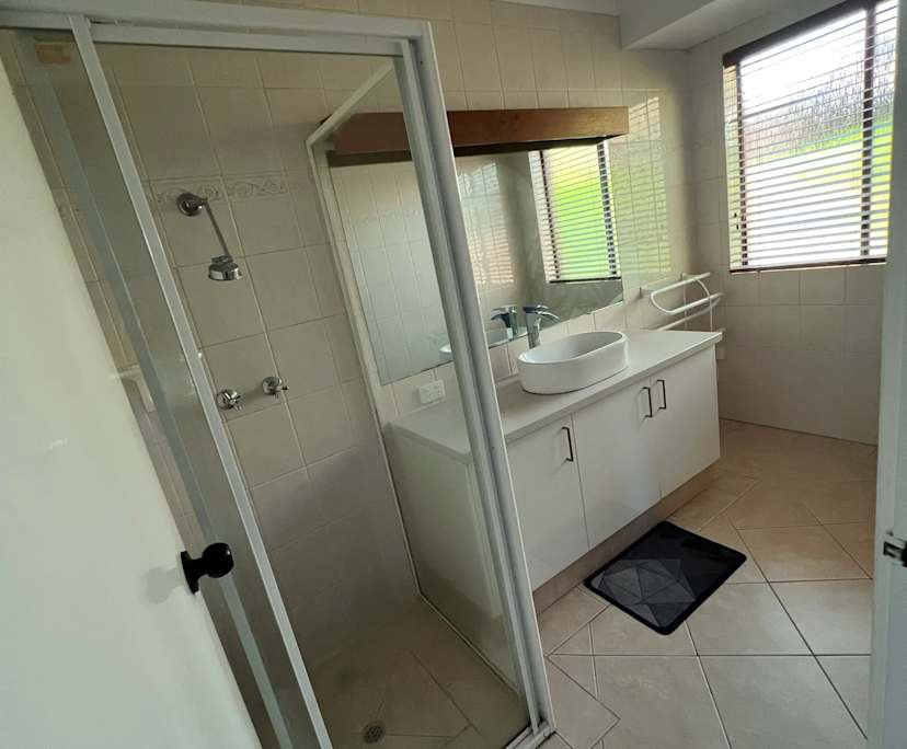 $270, Share-house, 4 bathrooms, Leeming WA 6149