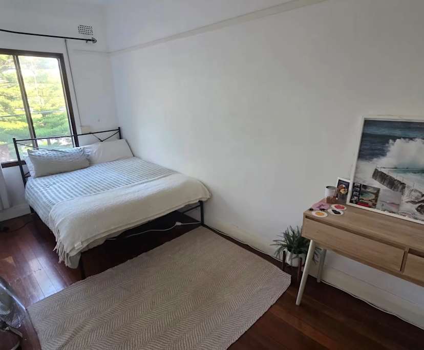 Room in a share house