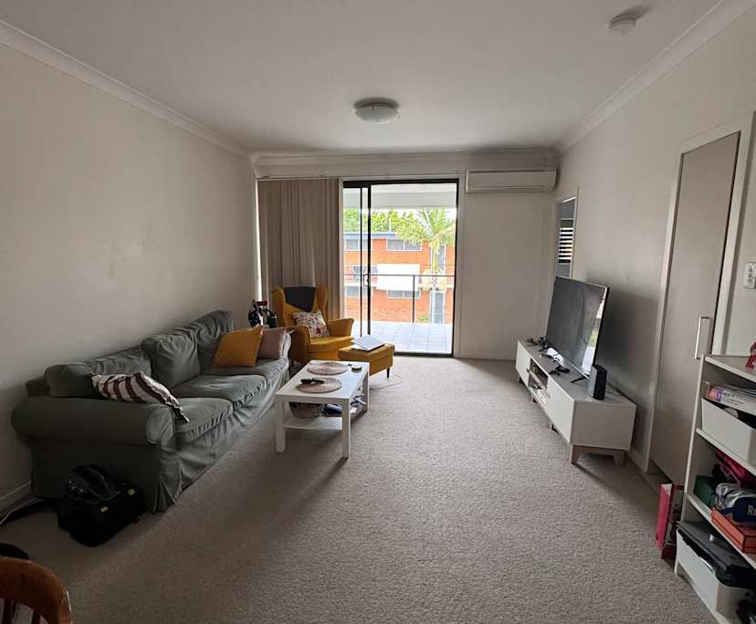 $350, Flatshare, 2 bathrooms, East Brisbane QLD 4169