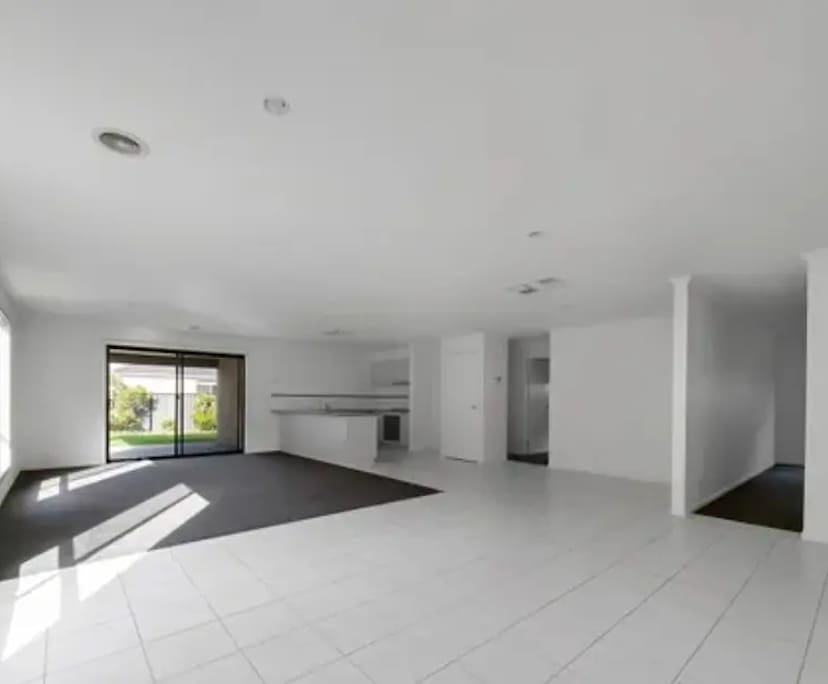 Whole property with 4 rooms for rent