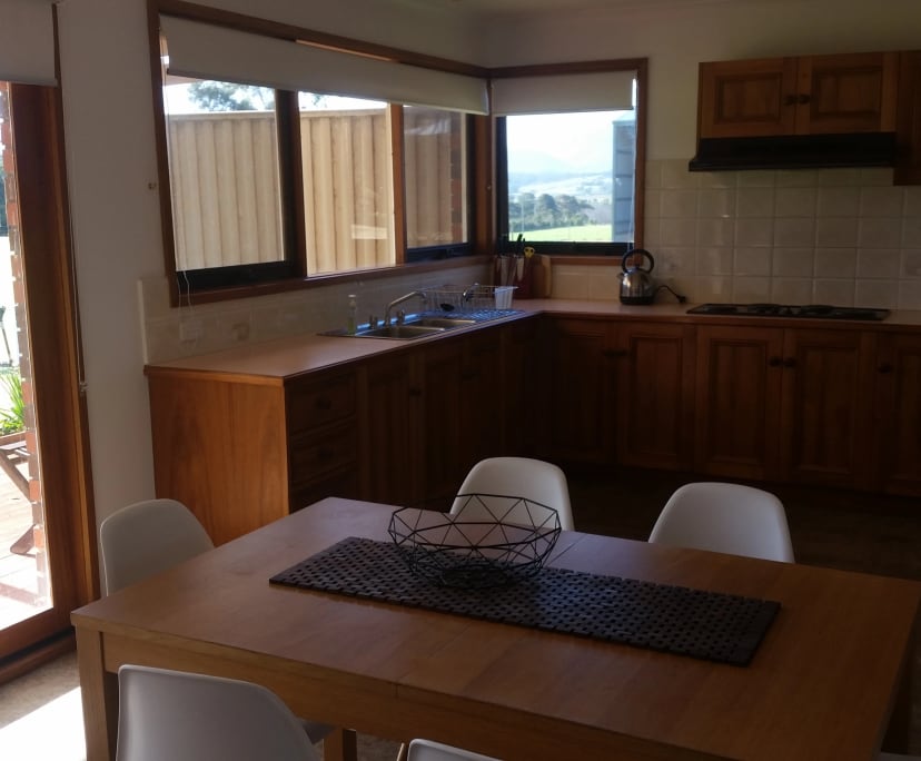 Room for Rent in Coldstream, Melbourne 200, Furni...