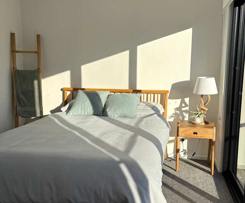 Room in a share house