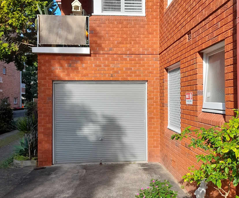 $330, Flatshare, 2 bathrooms, Monterey NSW 2217