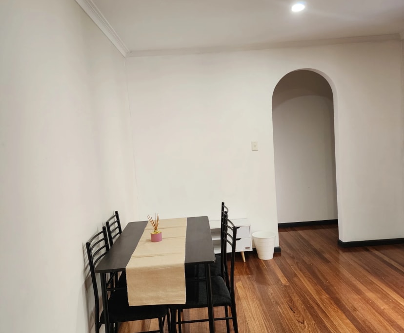 Room in a share house
