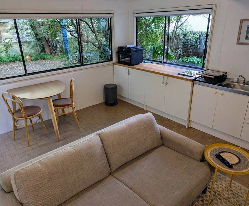 $690, 1-bed, 1 bathroom, Coogee NSW 2034