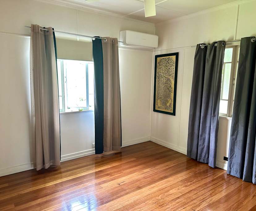 $300, Share-house, 2 bathrooms, East Ipswich QLD 4305