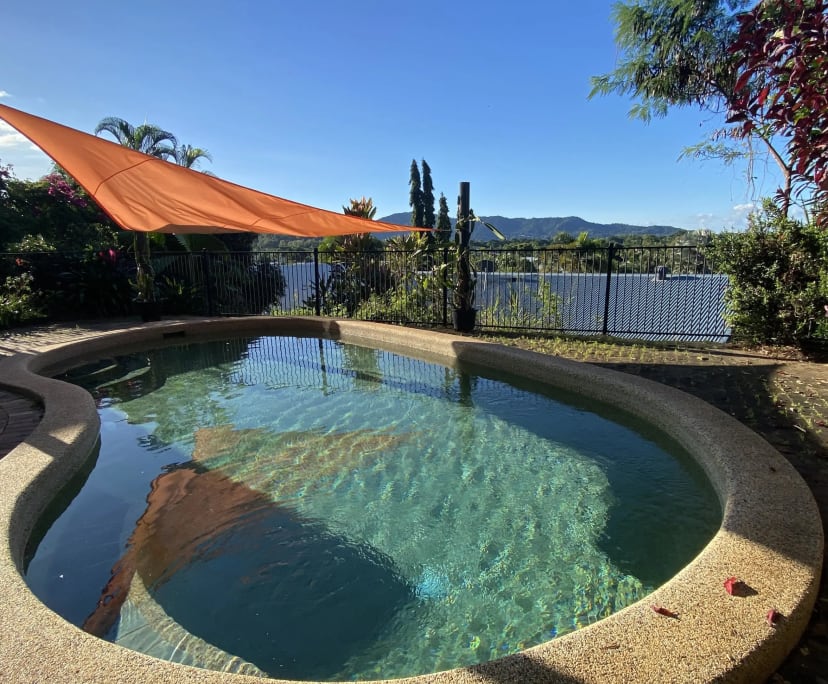 $275, Share-house, 5 bathrooms, Mooroobool QLD 4870