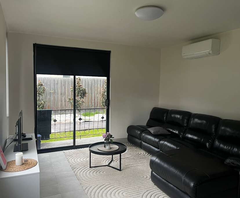 Unfurnished room in a share house