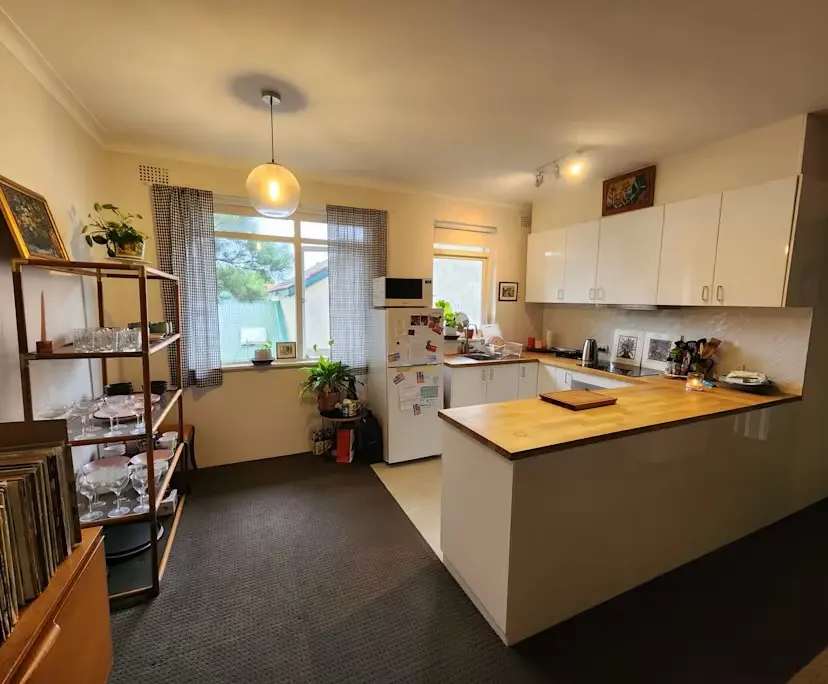 Whole property with 2 rooms for rent