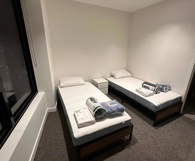 Furnished room in a flatshare