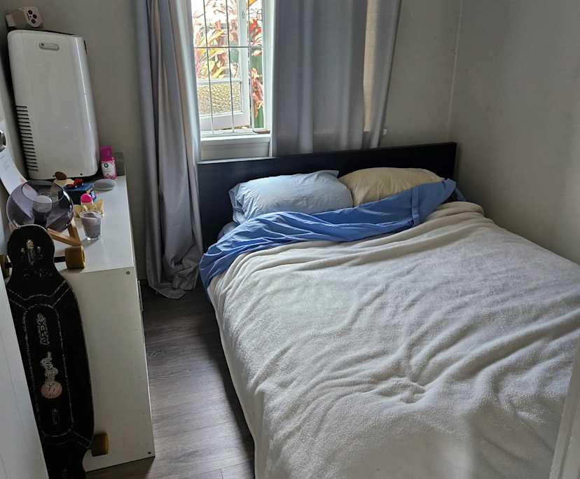 Unfurnished room in a share house